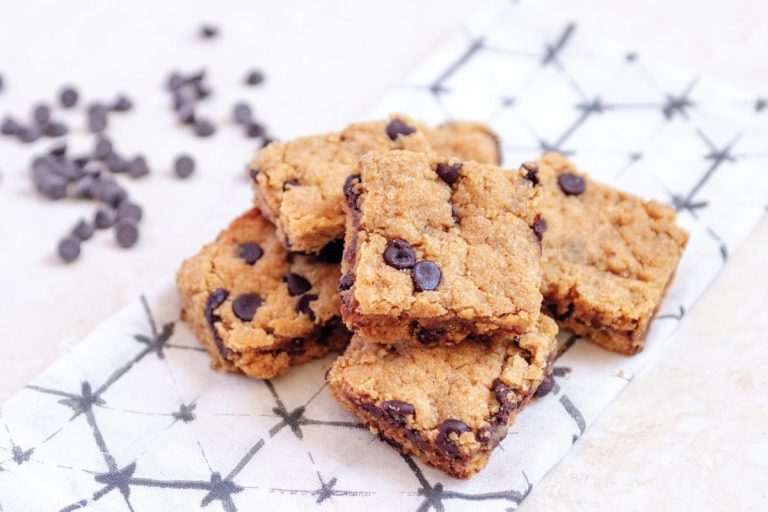 Low Carb Flourless Peanut Butter Chocolate Chip Cookie Bars Natasha's