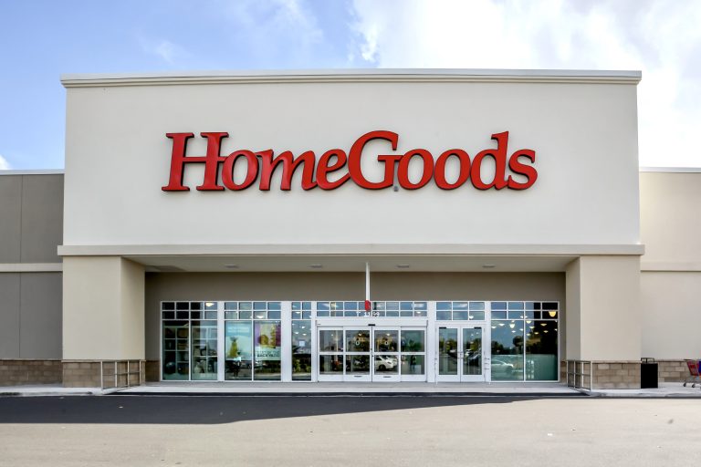 The front of the building at HomeGoods.