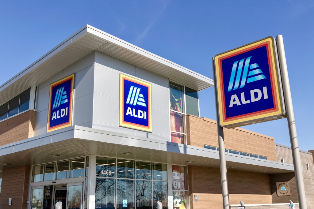 Front of Aldi Grocery store