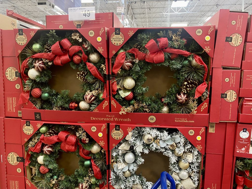 christmas wreaths at sam's club.