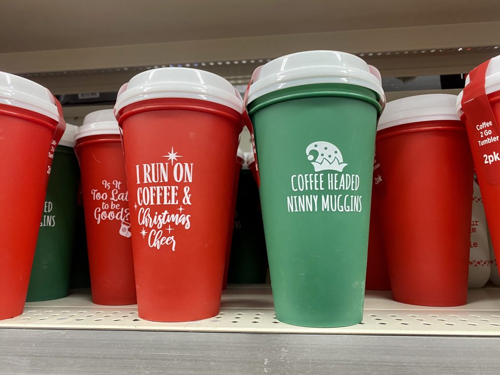 holiday to go plastic coffee cups.